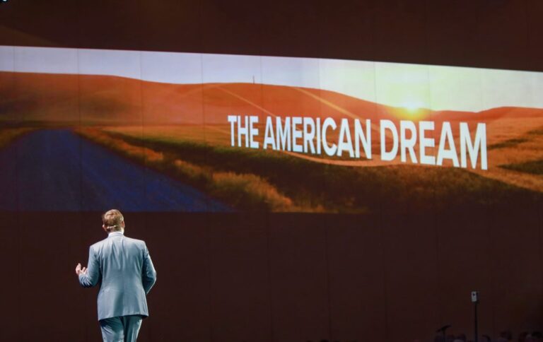 American-Dream-Experience-Mark-Matson-Leading-Wall